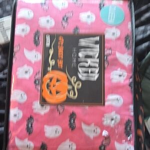 Weird Home Pink Ghost Print Bedding Sheets